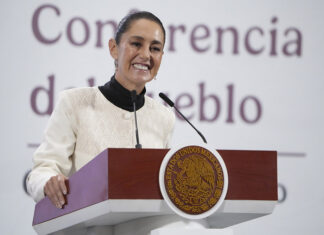 Sheinbaum at her morning press conference