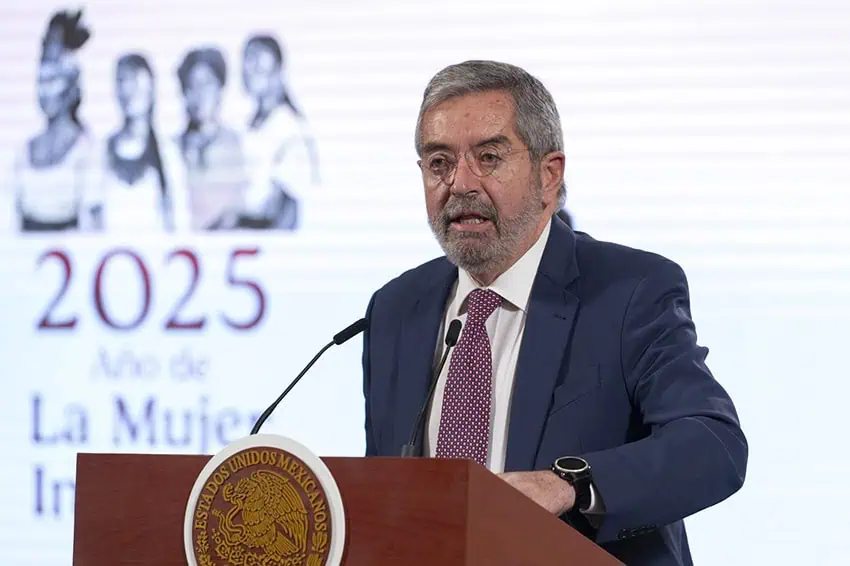 Foreign Relations Minister Ramon de la Fuente 
