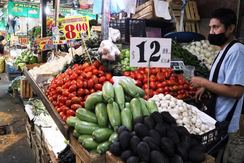 begetable stand at market