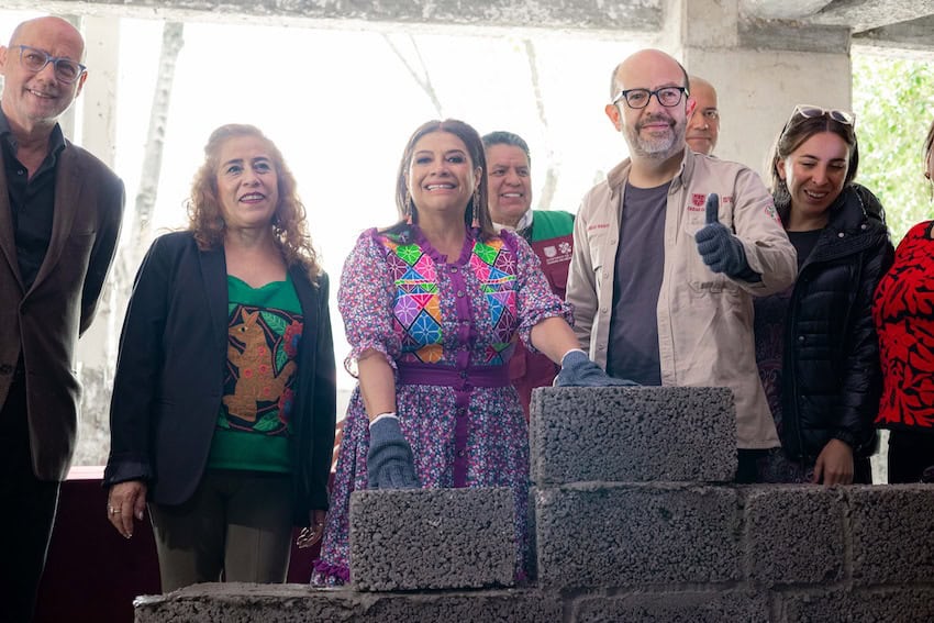 Brugada announcing a housing program to combat gentrification in Mexico City
