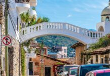 pedestrian bridge in Puerto Vallarta