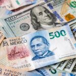 bills of Mexican currency