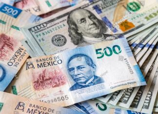 bills of Mexican currency
