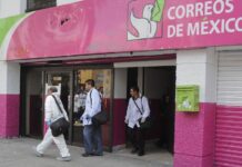 A Correos de Mexico post office