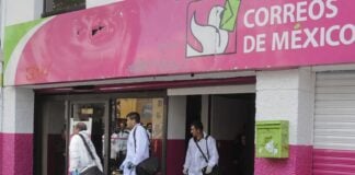 A Correos de Mexico post office