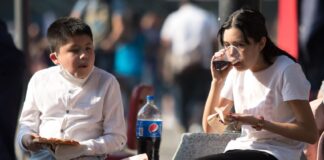 children drinking soda in Mexico