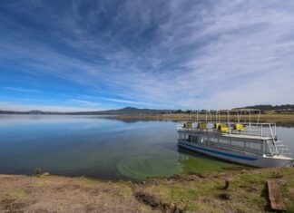 Villa Victoria dam reservoir