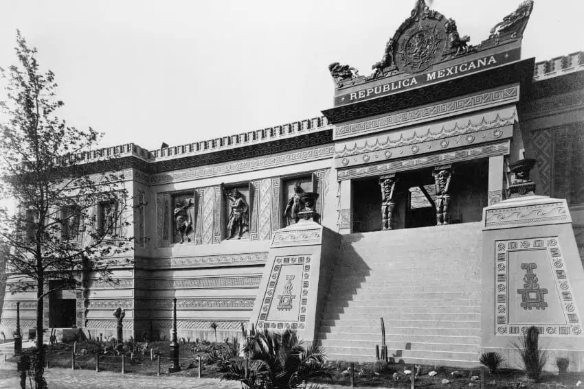 Mexico's "Aztec Palace"