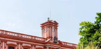 Colonial style govt building in Colima