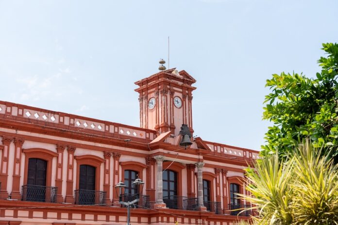 Colonial style govt building in Colima