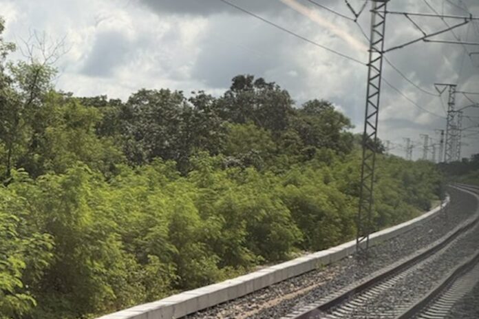 train track