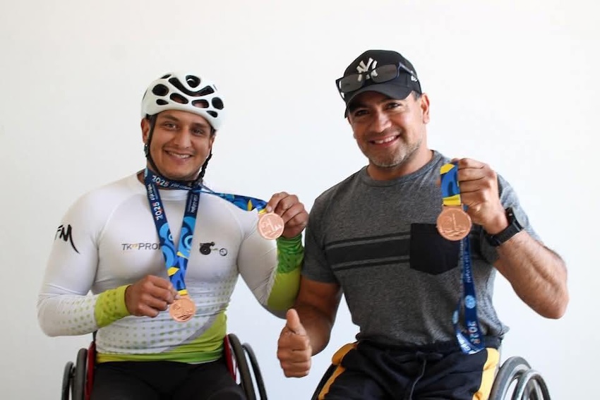 Alan Frías won first place and Gonzalo Valdovinos
