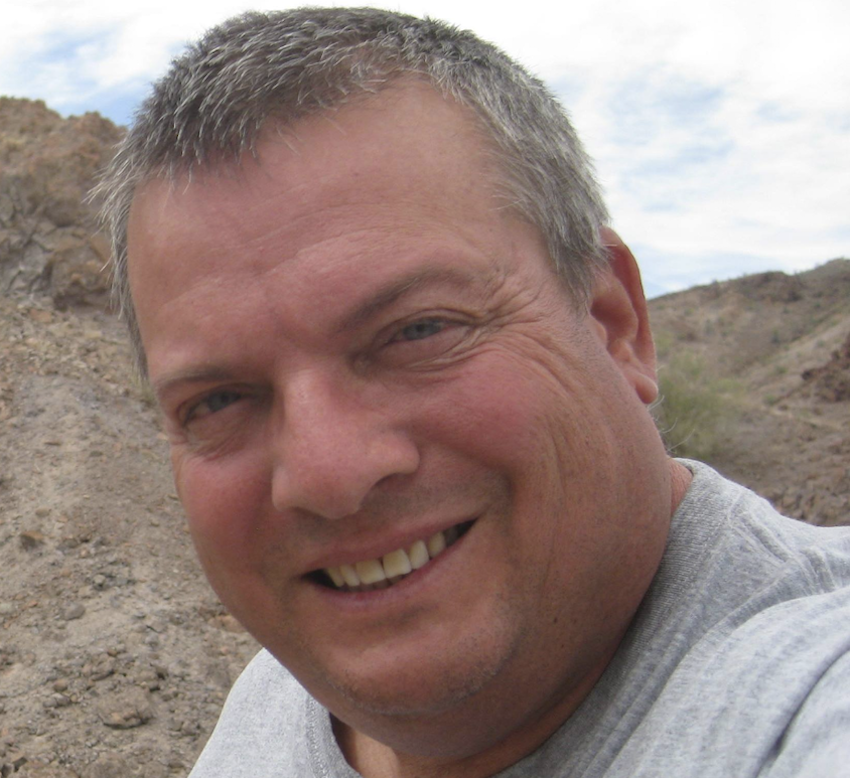 Author David Kier