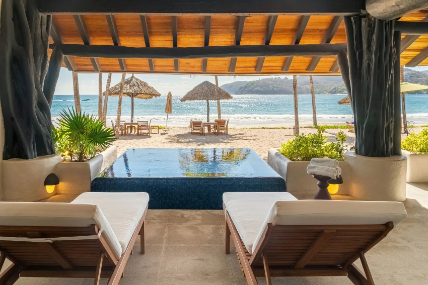 Thompson Zihuatanejo, by Hyatt