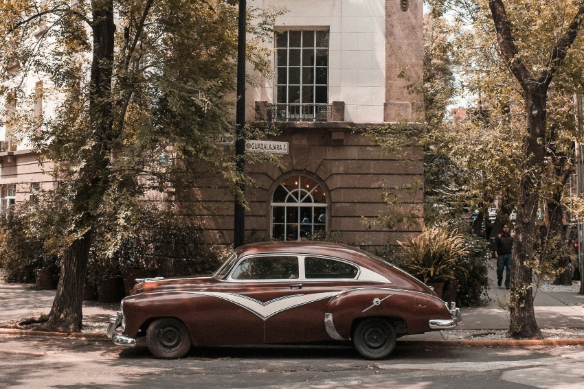 vintage car in Mexico City