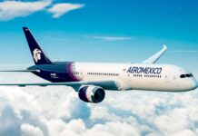 Aeromexico airline in flight
