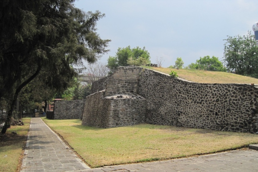 Mixcoatl site