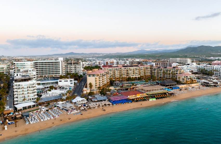 Beachfront resorts in Cabo San Lucas