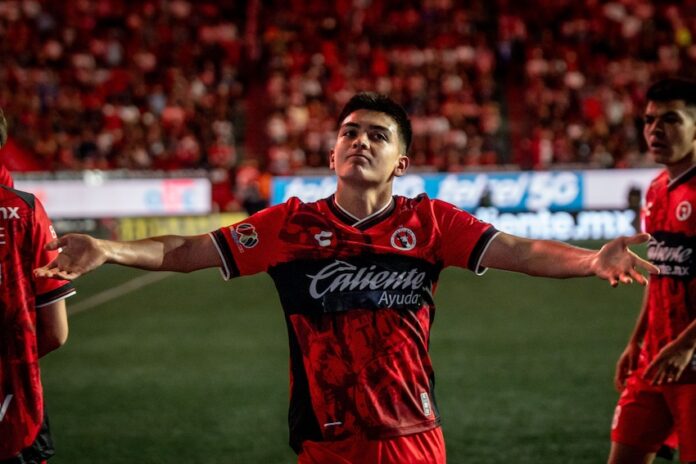 Gilberto Mora