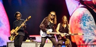 Mexican rock band Maná