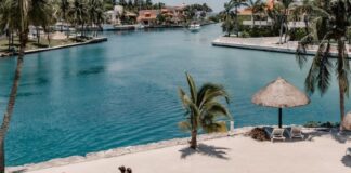 With just over 20,000 residents, Puerto Aventuras is the second-largest community in the municipality of Solidaridad, behind Playa del Carmen.