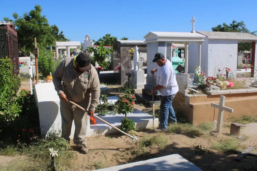 Cemetery in Los Cabos