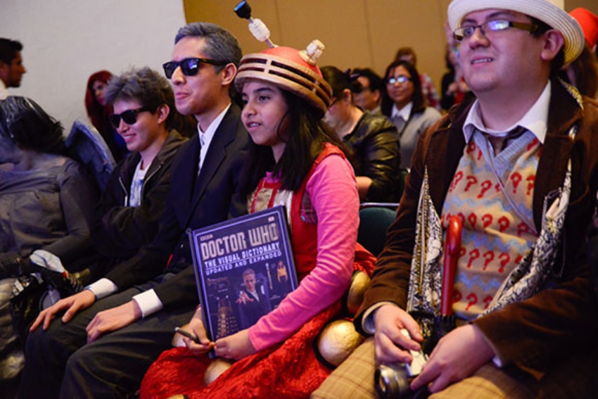 People dressed as Doctor Who characters in Mexico