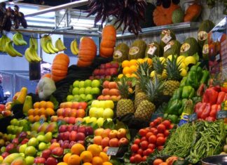 Fruit market in Mexico