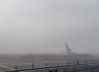 Dense fog bank causes delays at AICM