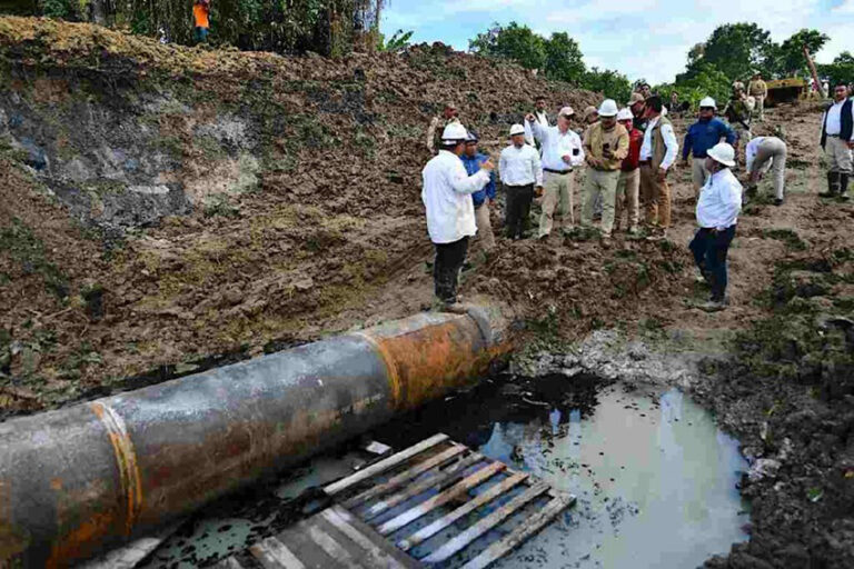 Pemex pipeline spills into Veracruz’s Pantepec River, complicating ...