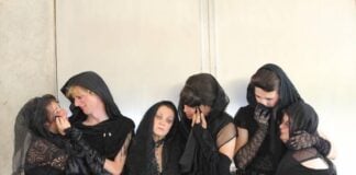 Professional mourners