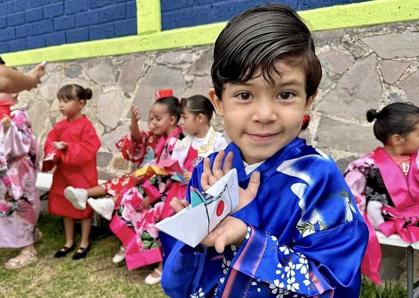 Kids at IMI school in Mexico