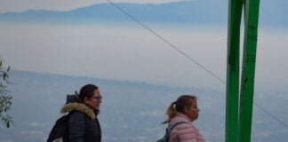 Bundled up chilangos