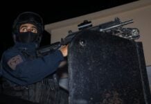 armed police officer in Uruapan