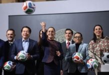 President Sheinbaum presenting Social WOrld CUp activities