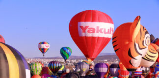 Hundreds of hot air balloons dot the sky over León, Guanajuato