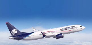 An Aeromexico plane flying