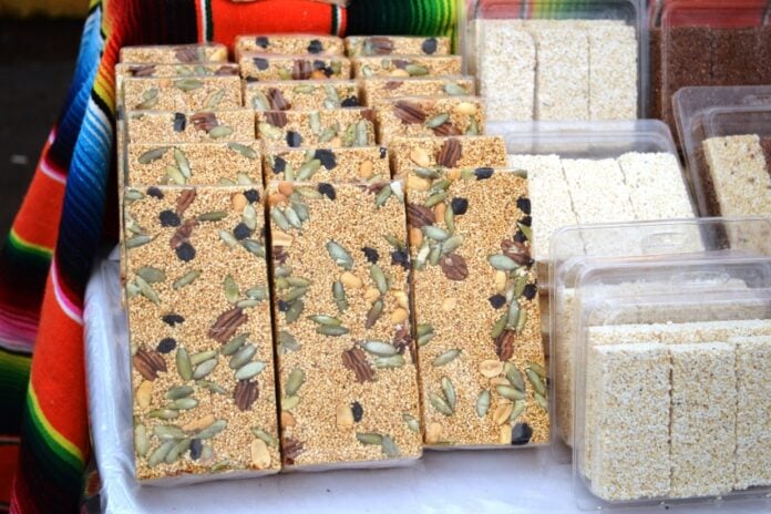 Amaranth-based alegría bar