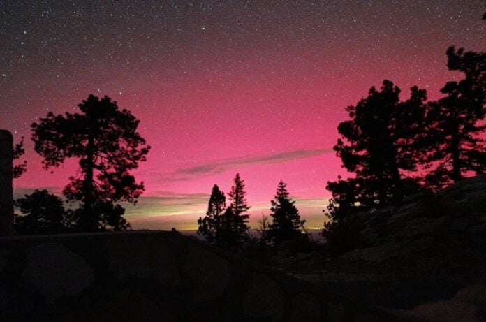 UNAM photo of northern lights