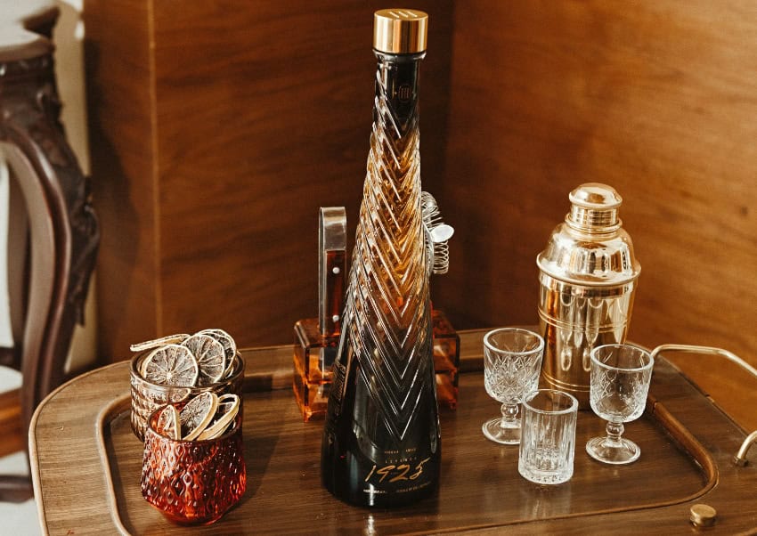 Leyenda 1925 tequila bottle