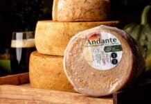 Finca Las Luciérnagas's Andante cheese is made using sheep’s milk from a producer with certified animal welfare practices.