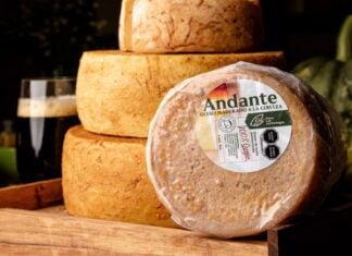Finca Las Luciérnagas's Andante cheese is made using sheep’s milk from a producer with certified animal welfare practices.