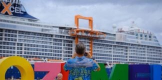 cruise ship docking at Cozumel