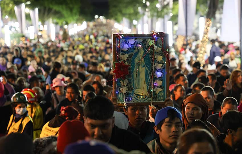 Millions flood the capital to honor Day of the Virgin of Guadalupe
