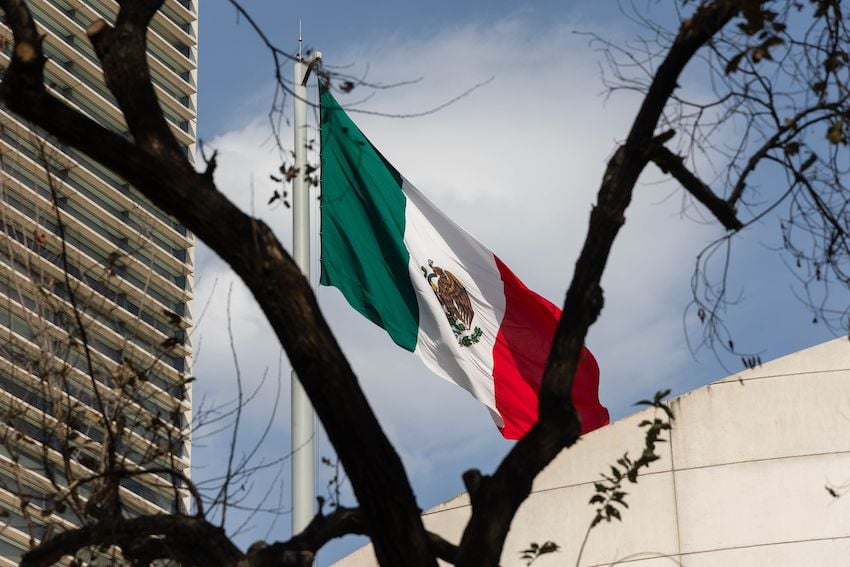 Mexico's revenues have exceeded Finance Ministry expectations this year, rising 4.4% through November even as import taxes began to decline late in the year.