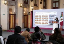 President Sheinbaum displayed an infographic during her Wednesday morning press conference summarizing the more than 800,000 services provided by the Mexican government to deportees since the launch of the "México te abraza" reinsertion program earlier this year.