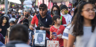Crowds of families Christmas shopping in downtown Mexico City