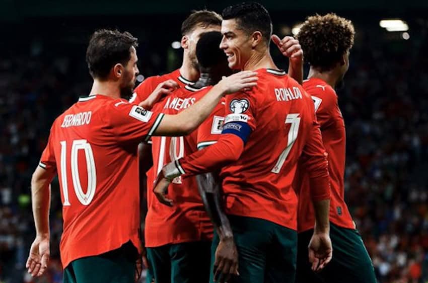 Cristiano Ronoaldo and the Pportugal team