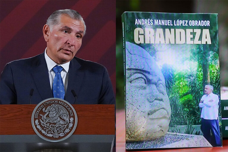 Morena senator distributes thousands of copies of AMLO’s book