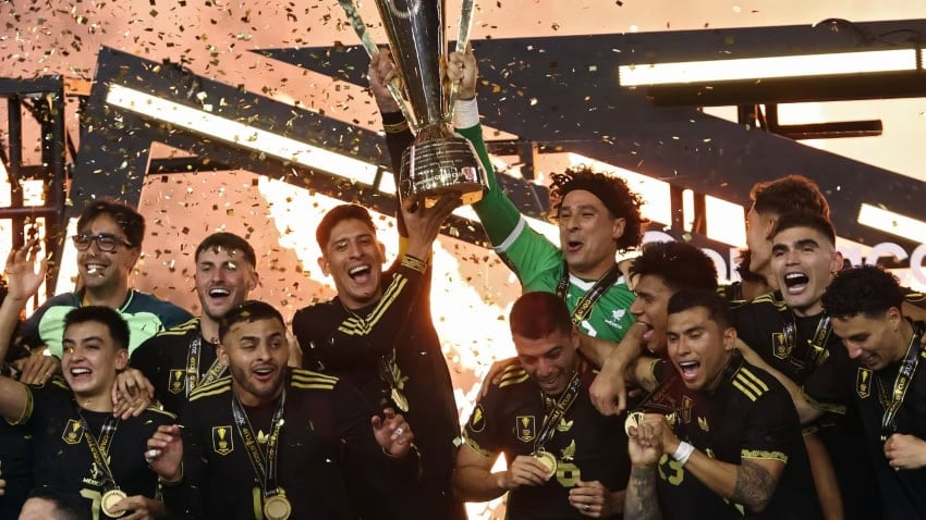 Mexico hosting the trophy at the 2025 CONCACAF Gold Cup